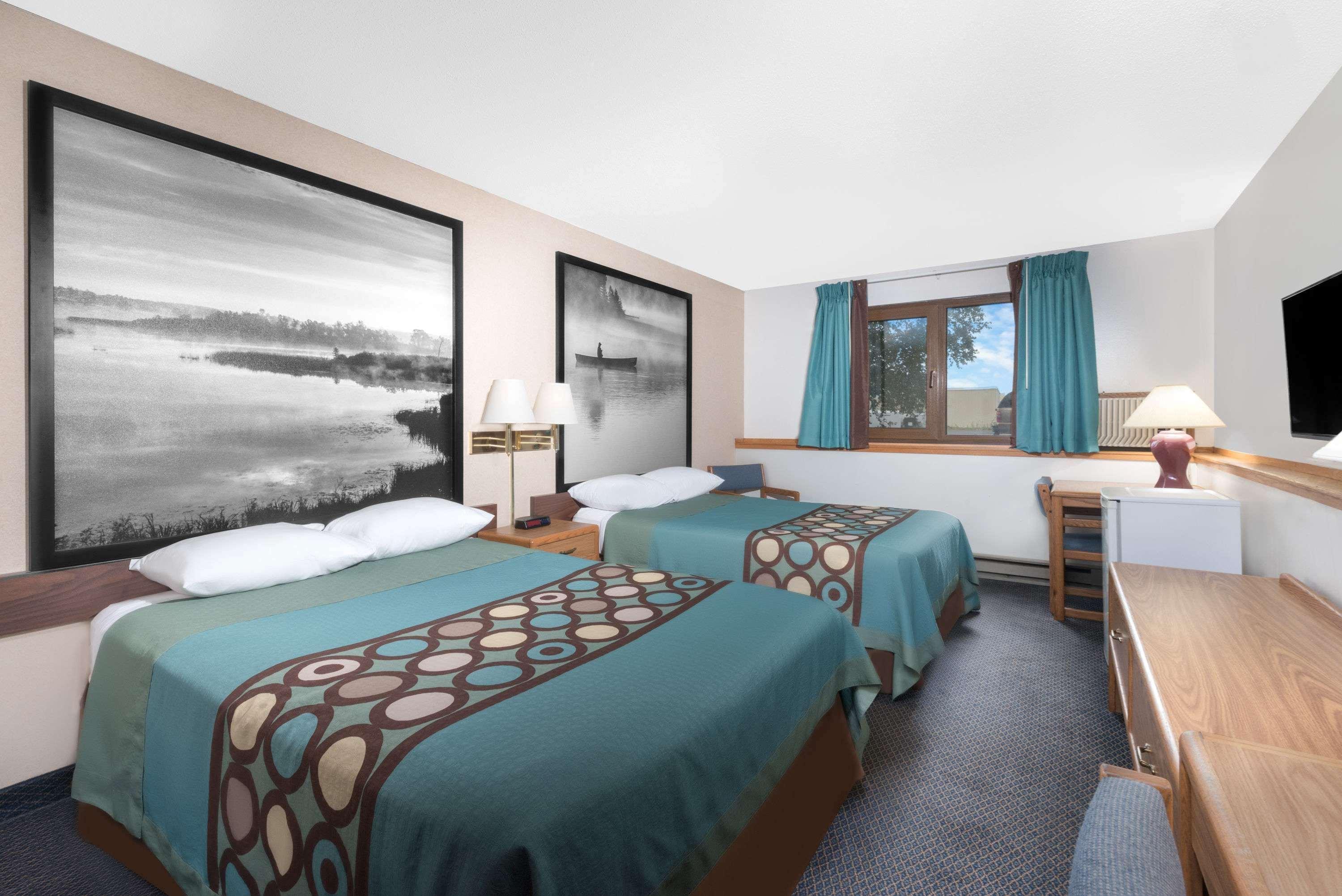Super 8 By Wyndham Duluth Hotel Eksteriør billede