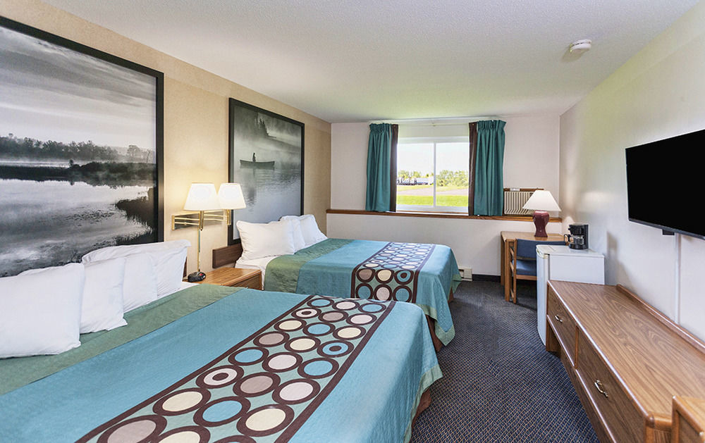 Super 8 By Wyndham Duluth Hotel Eksteriør billede